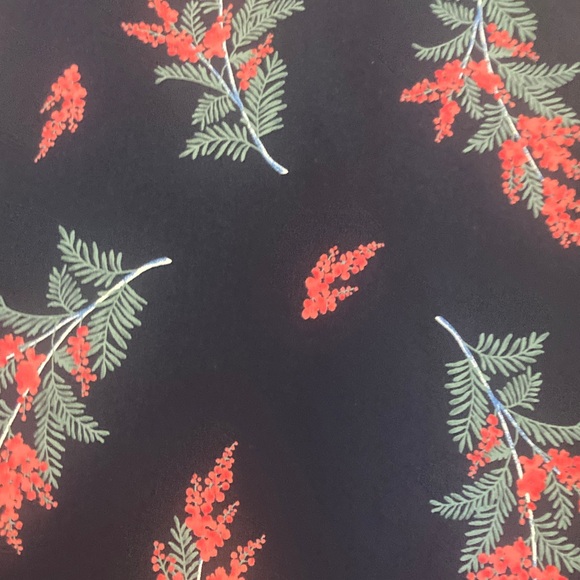 All in Favor Navy Floral Long Sleeve Dress size small - Picture 5 of 7